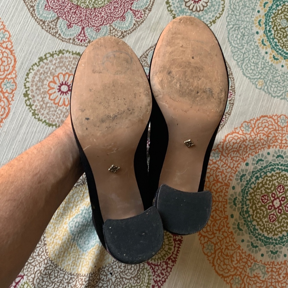 Nanette Lepore Lilly Faux Suede Booties w/Embroidered Flowers & Butterflies 8.5 - Picture 5 of 12